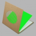 Kartka Świąteczna z Zielonym Jajkiem Wyciętym Laserowo W572